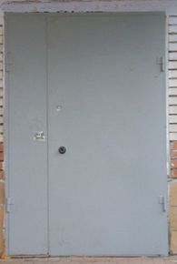 Двери входные наружные металлические